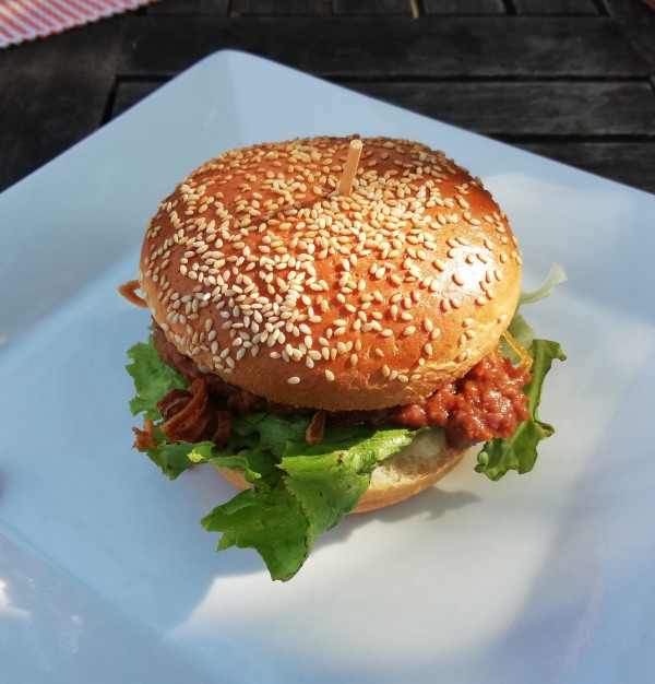 Beef Tatar Burger, einfach nur sensationell! - Donaugartl Floh - Langenlebarn