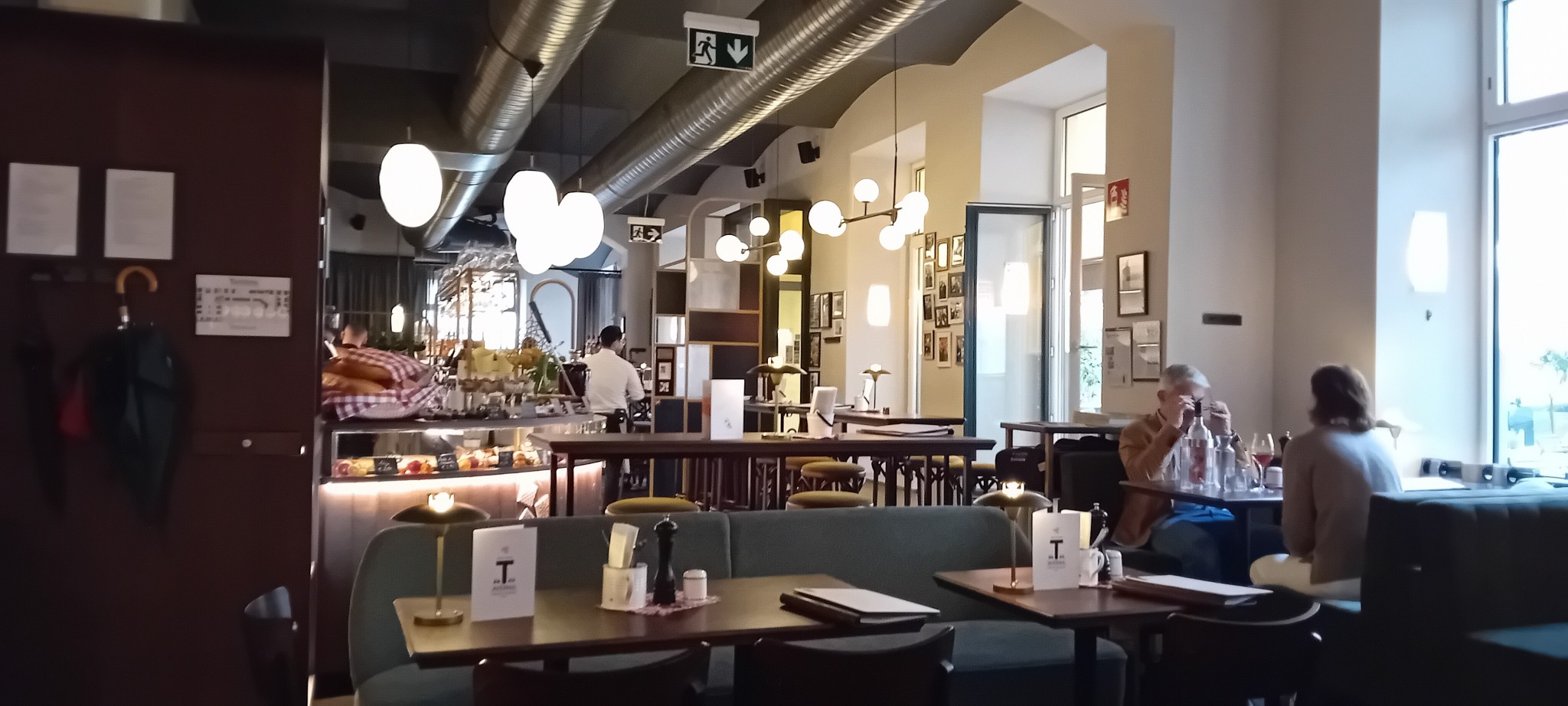 TAVERNA - Wien