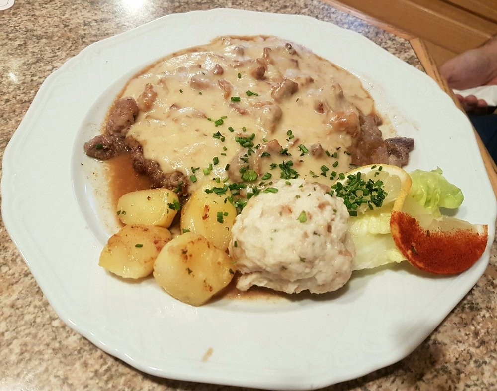 Eierschwammerlrostbraten von der Beiried - Gasthof-Pension "Furthnerwirt" - Furth/Triesting
