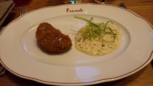 Gebackener Schweinskopf mit Sauce Tartar - wunderbar - Reznicek - Wien