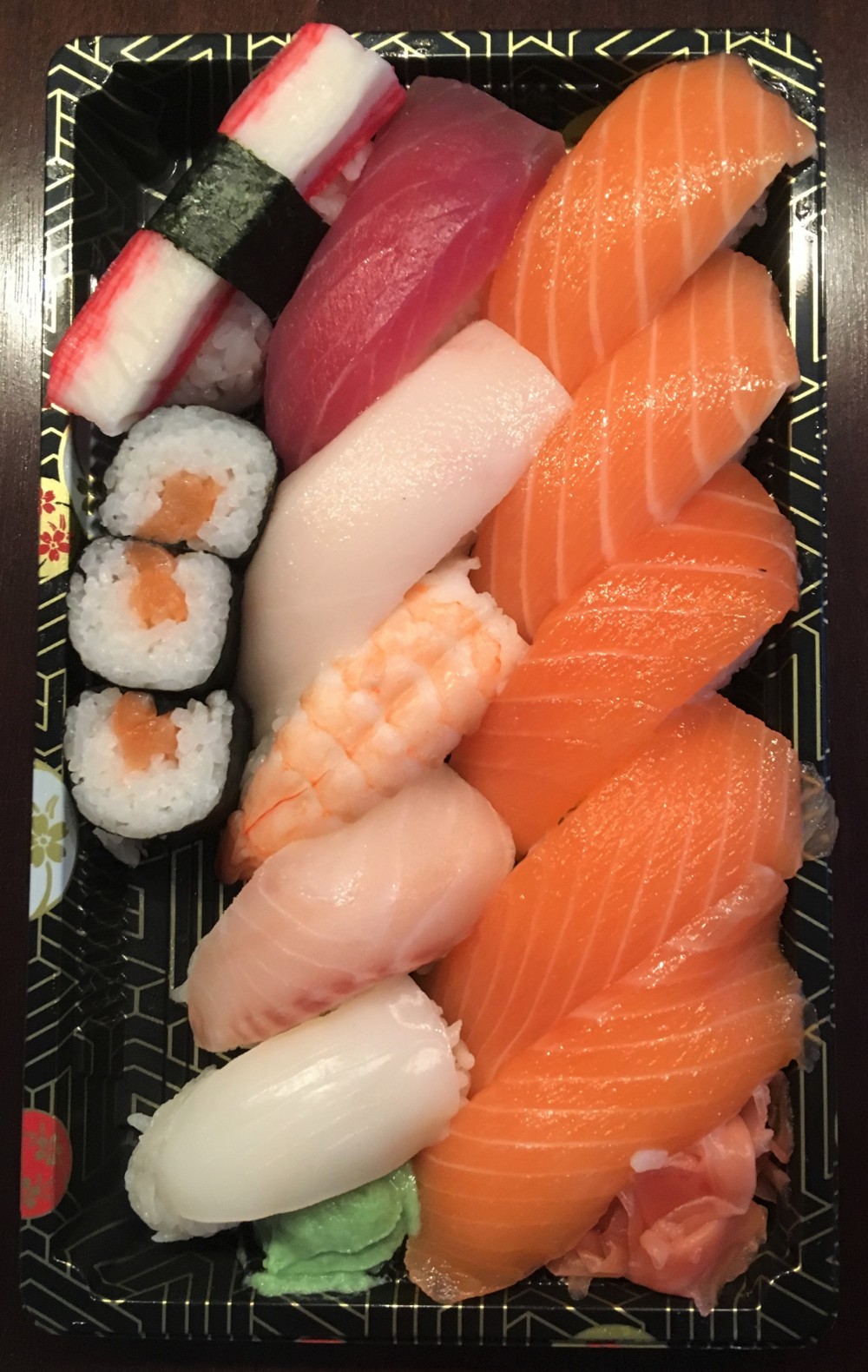 Takeaway: Sushi Set groß - Oishii Murpark - Graz