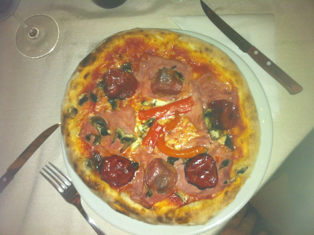 Pizza Diavolo - DA FRANCESCO - Wien