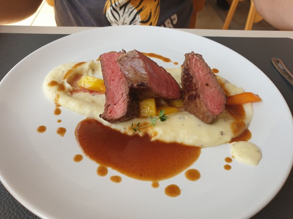 Steak | Trüffelpüree | Karotte | Jus - Kurz mal da - Gramtneusiedl