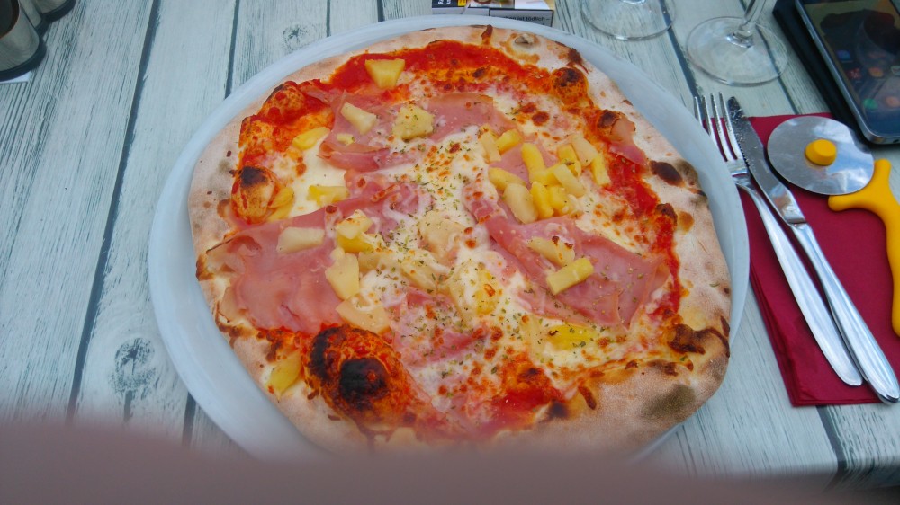 Pizza Tropicana - Pizza Per Tutti - Eugendorf