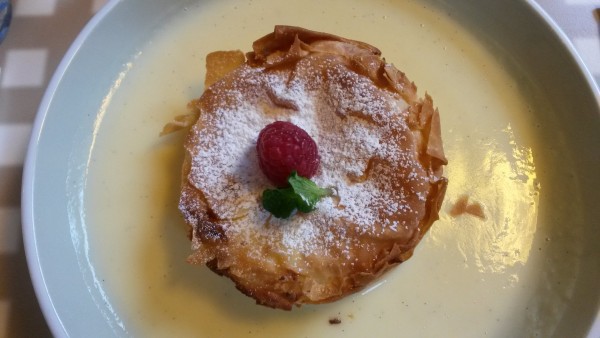 Milchrahmstrudel mit Vanillesosse - Lugeck - Wien