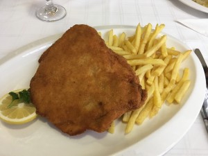 Cordon Bleu mit Pommes