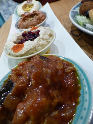 Duzi's Kitchen - Wien