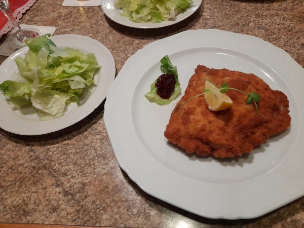 Cordon Bleu vom Schwein - Gasthof-Pension "Furthnerwirt" - Furth/Triesting