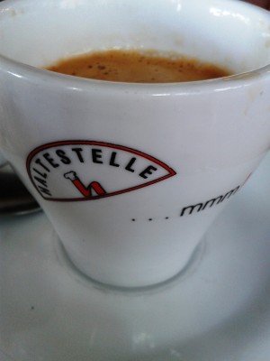 Doppelter Espresso - Café Restaurant Haltestelle - Wien