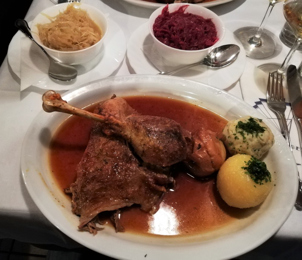 Version 18102019. Haut kross, Fleisch weich nicht fasrig, Saftl genial, ... - Rudi's Beisl - Wien