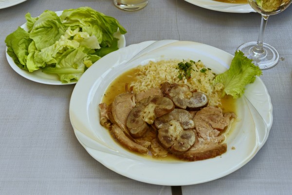 Badener Eck - Kalbsnierenbraten, die Nierndln extra, bis auf den Reis tadellos - Badener Eck - Baden