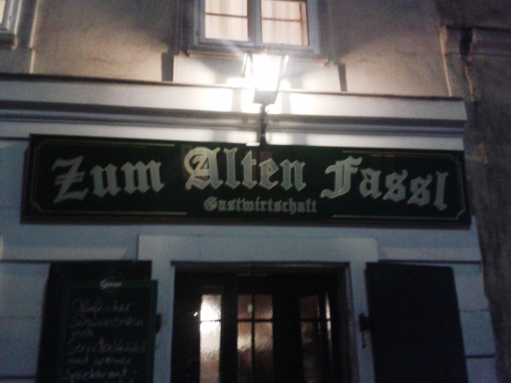 Zum Alten Fassl - Lokalaußenreklame - Zum Alten Fassl - Wien
