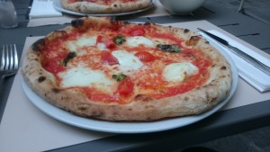 Pizza Mozzarella di Bufala - La Mia - Wien