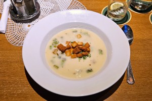 Restaurant Mader - Spragelcremesuppe vegan - Restaurant Mader - Wien