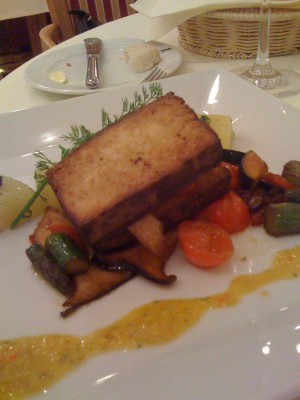 gebratener Tofu mit Zucchini - Hotelrestaurant Hermes - Bad Tatzmannsdorf