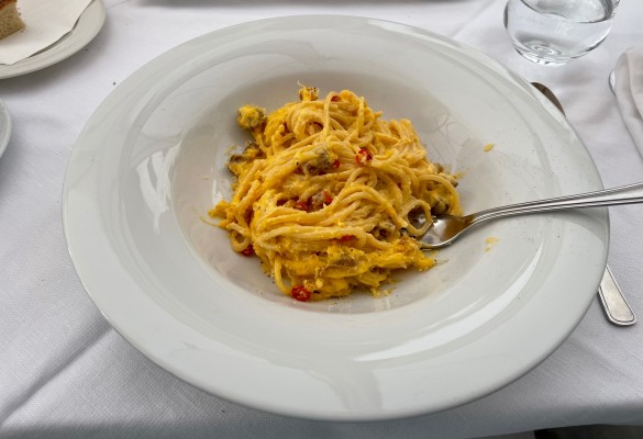 Spaghetti Carbonara, sehr gut, etwas zu viel Sauce - Martinelli - Wien