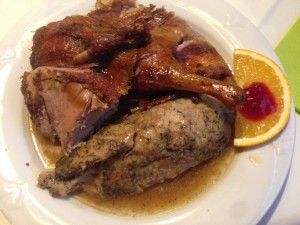 Gebratene Ente mit Fülle und Rotkraut - Gasthaus Breinreich - Wittau
