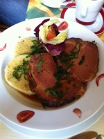 Surbraten mit Semmelknödel