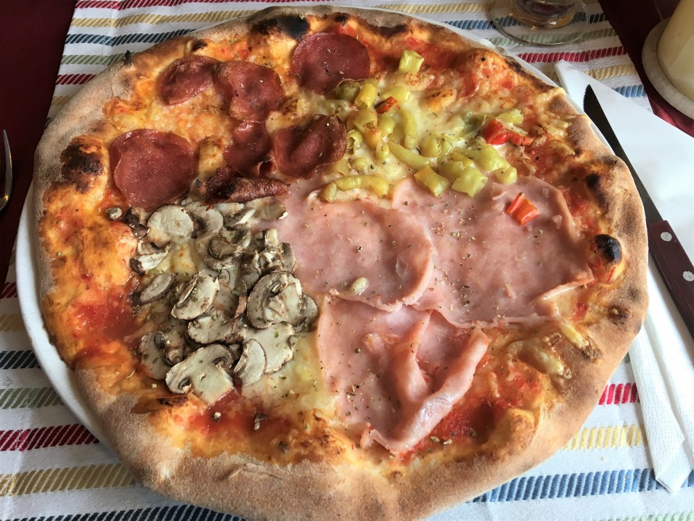 Pizza Quattro Stagione - Pizzeria Primavera - Unterpremstätten