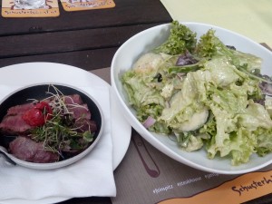 Steak Salat - hervorragend! - SCHUSTERHÄUSL -Steakhaus - FLACHAU - Flachau
