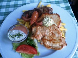 Grillteller - Familienhotel Hinteregger - St. Oswald / Bad Kleinkirchheim