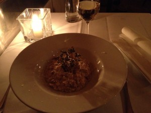 Risotto mit Gorgonzola, Birnen und Nüssen