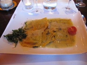 Ravioli Ricotta e Spinaci
Hausgemachte Ravioli gefüllt mit Spinat und ... - Gallo Rosso - Wien