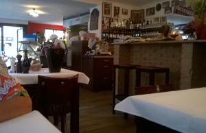 Blick Richtung offener Küche - Osteria Dal Toscano - Wien