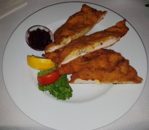 Putenfilet mit Erdäpfelhaube EUR 12,80