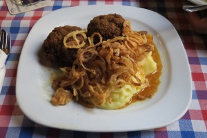 Gasthaus Quell - Traditionelle Fleischlaberl - gehört zu meinen ... - Gasthaus Quell - Wien