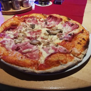 Pizza Capricciosa  03/2018