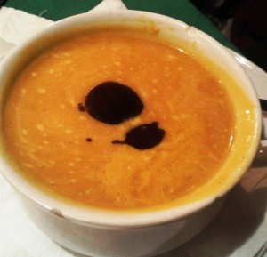 Heurigenrestaurant Brandl - Kürbiscreme-Suppe (mit Curry, € 4,00)