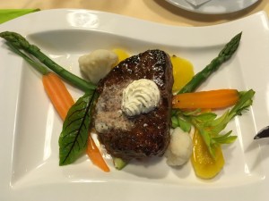 Filetsteak, Fleischqualität wunderbar, auf den Punkt Medium, sehr gut!