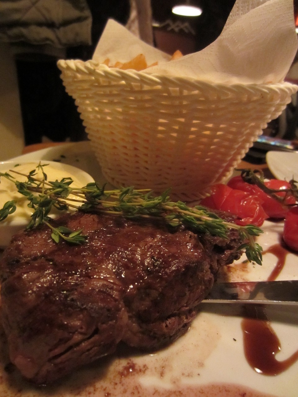 Steak vom Rindsfilet - Lady Cut (180g) - würde aber auch für ein kleinen ... - Flatschers - Wien