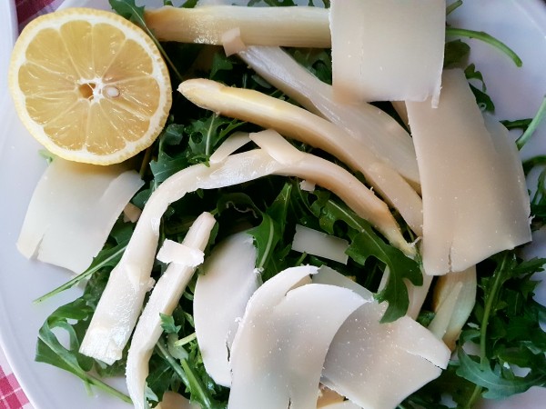 Spargelsalat mit Ruccola und Grana - Roma - Wien