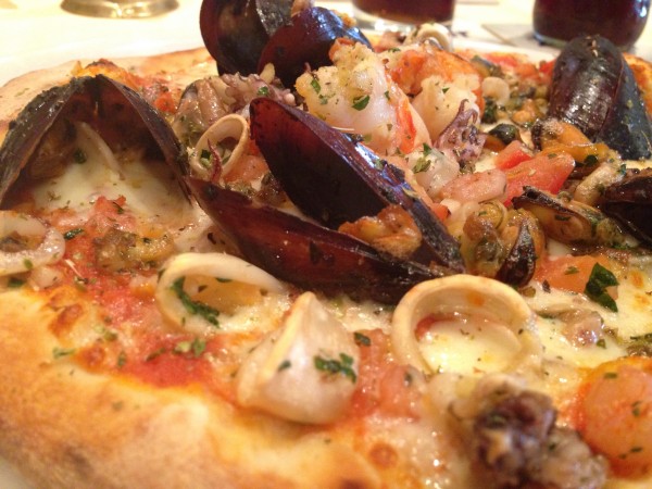 Kleine Pizza Frutti di Mare - Da Buki - Neutal