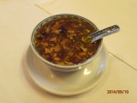 Die klassische scharf-saure Suppe. Meiner Meinung nach eine der Besten in Wien.