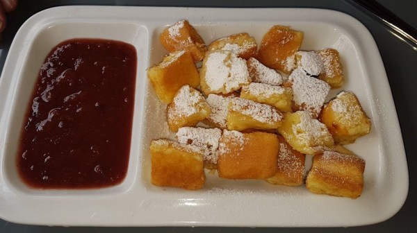 Kaiserschmarrn mit Zwetschkenröster - Zum Gockelhahn - Wien