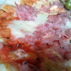 Chaplin - Pizza Diavolo (EUR 8,10 + Mozzarella EUR 2,30) - Chaplin - Wien