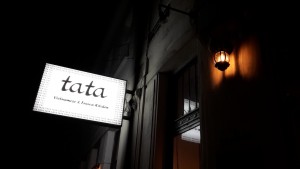 Die Straßenansicht - TATA RESTAURANT - FABIDO - Wien
