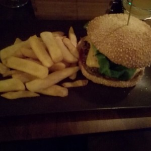 Cheeseburger - Roo Bar - Australian Pub - Wien