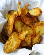 Gasthaus der Brandstetter - Hausgemachte Erdäpfelchips im Körbchen (€ 4,20) - der Brandstetter - Wien