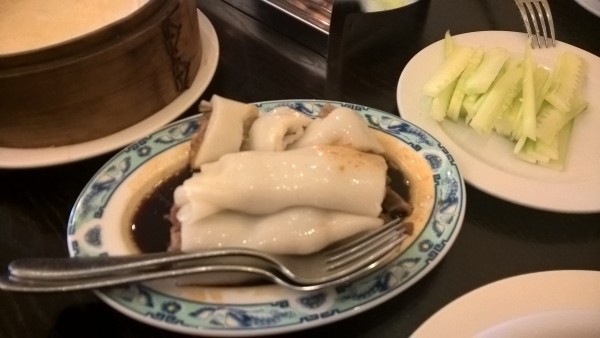 Reisrolle mit Schweinefleisch....
Sehr gut - DIM-SUM Restaurant im Chinazentrum - Wien