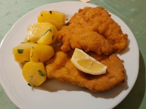 Schweinsschnitzel vom Rücken - Landgasthof "Zum schwarzen Adler" - Altenmarkt / Triesting