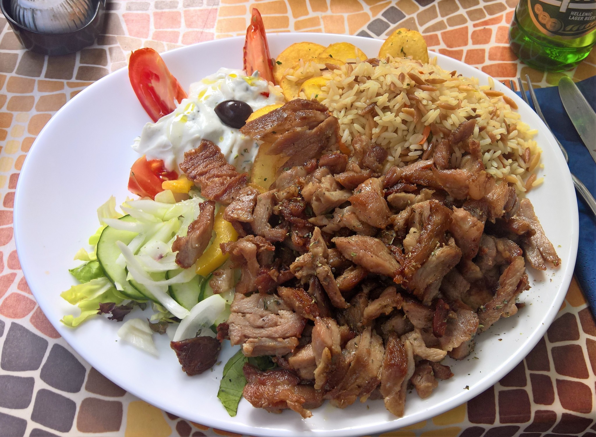 Gyros mit Beilagen - Cafe Ouzeri Bistro Ellas - Wien