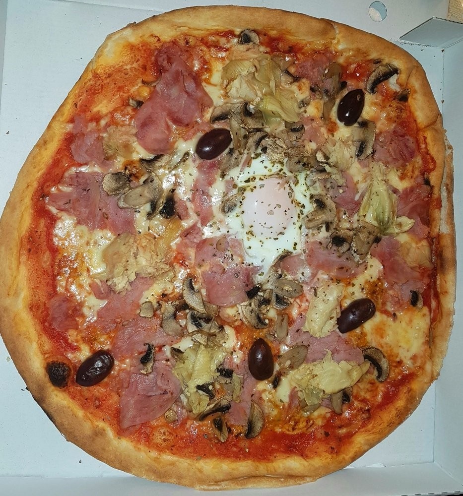 Pizza Capricciosa - Pizzeria Americano - Berndorf