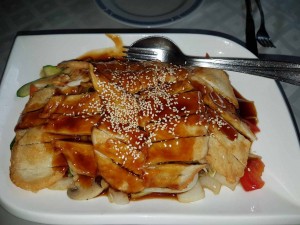 Gegrilltes Hühnerfleisch mit Gemüse im Wok mit Teriyaki - China-Restaurant Hui-Feng - Wien
