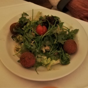Blunznbällchen auf Grünfutter - Gastwirtschaft Steman - Wien