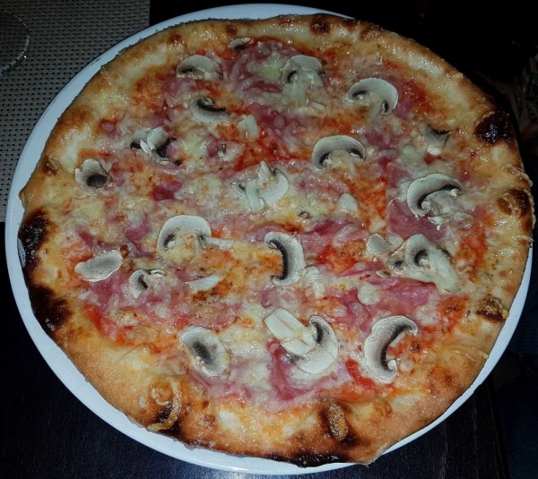 Pizza Toscana - P&P Cafe Restaurant - St. Veit