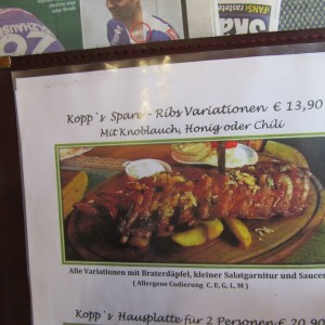 Spare-Ribs, habe sie vorbeischweben gesehen, unglaublich grosse Portion war das - Gasthaus Kopp - Wien